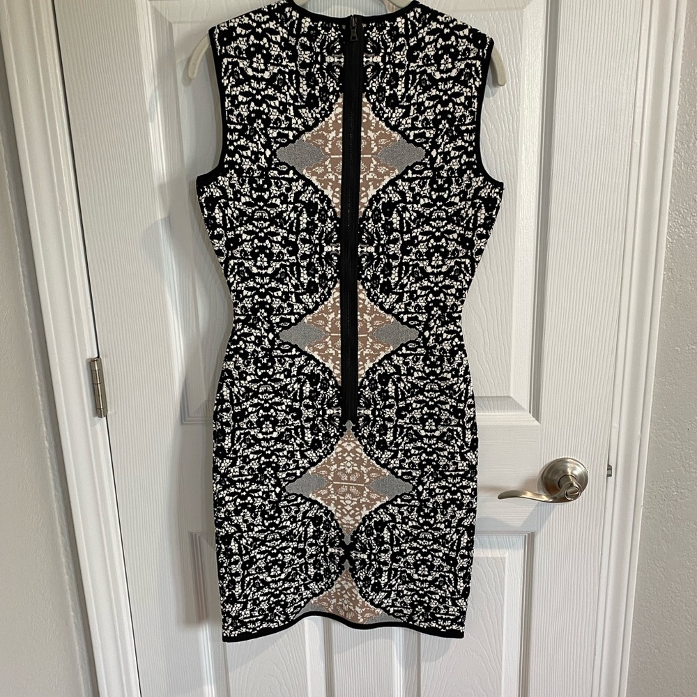 Form fitting dress-rayon/nylon and spandex - Picture 2 of 5